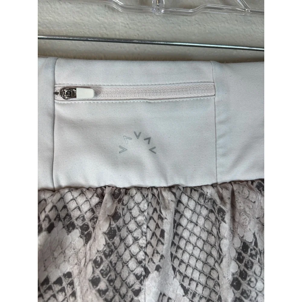 Varley Snake Print Athletic Shorts Women's XS Zipper‎ Pocket Running Gym Lined